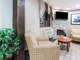 Hotel Super 8 By Wyndham Sterling Heights/detroit Area
