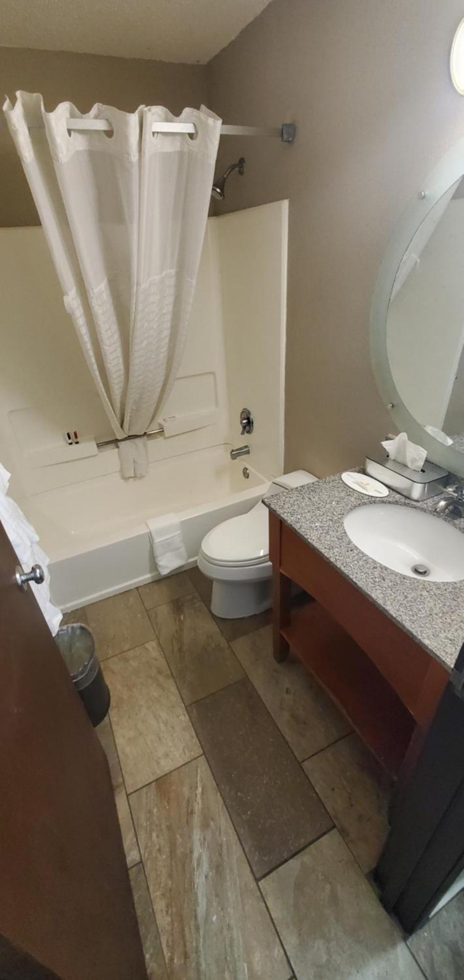 Super 8 By Wyndham Sterling Heights/detroit Area Sterling Heights